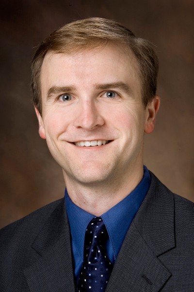 Dr. Andrew Sommers headshot