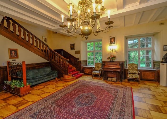 Chateau's lobby