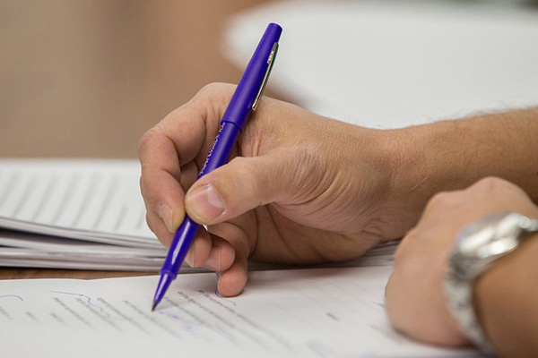 hand grading papers