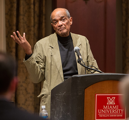 Photographer Herbert Randall spoke at Miami in March about his experiences