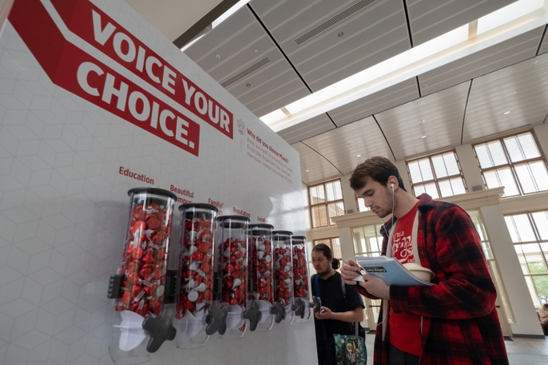 Miami students stop by Armstrong Student Center to participate in feedback activities related to the university's brand.