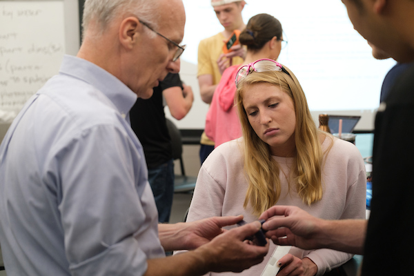 Students in MME lab