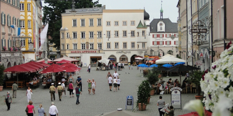 A street market in Rosenheim 