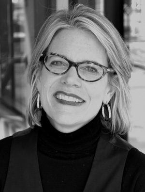 Elizabeth Reitz Mullenix, Dean