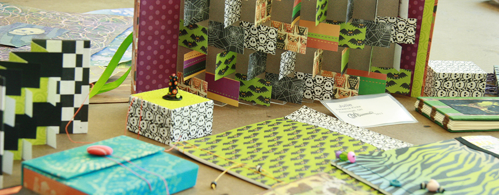  Colorful examples of 2D and 3D papercraft, including boxes and bookbinding 