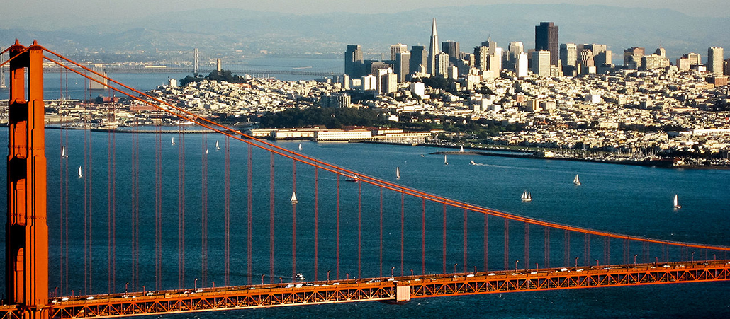Golden Gate bridge framing the San Francisco skyline