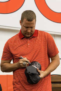 Ben Roethlisberger signing autograph