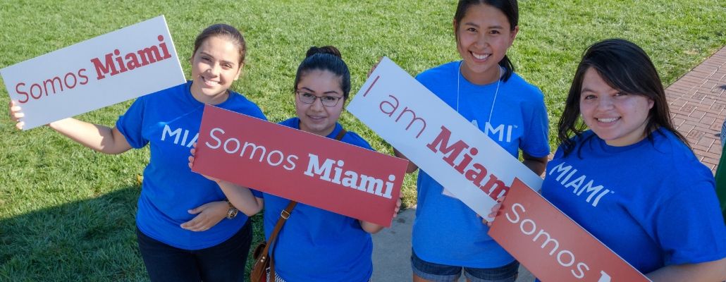 miami students hold somo banners