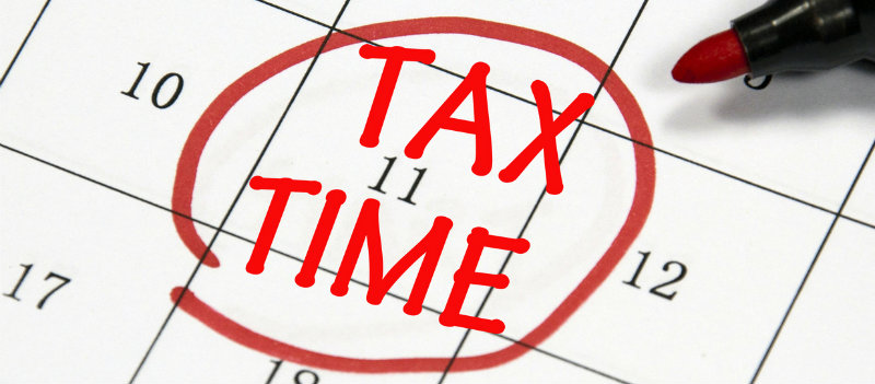 Calendar indicating Tax Day