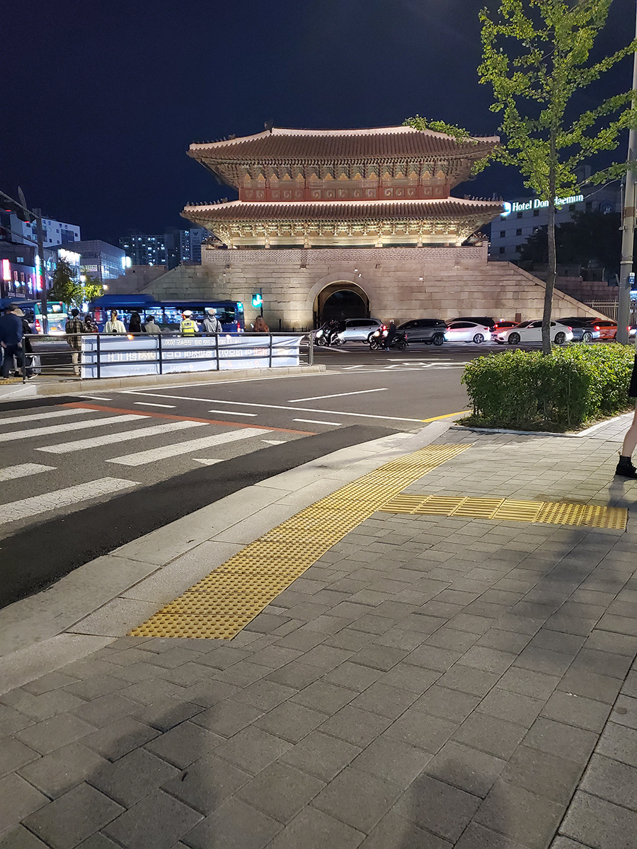 Nighttime scene in Seoul