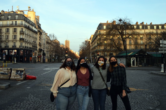 Katie and friends pose together in Europe