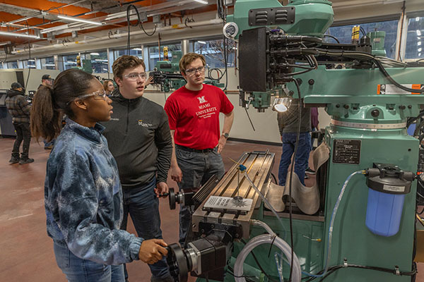 Students at Advanced Manufacturing Workforce and Innovation Hub