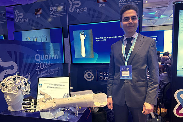 Mahdi Yazdanpour, associate professor in the Department of Engineering Technology, was recently awarded the IEEE Region 2 Outstanding Engineering Educator Award. 